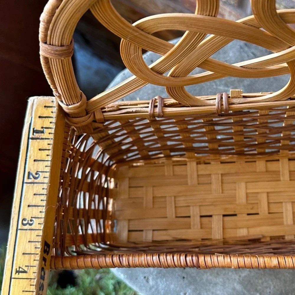 Vintage Woven Rattan Wall Hanging Pocket Basket Boho Wicker Storage Organizer